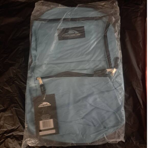 Light Blue Trailmaker 17" Zippered Backpack With Adjustable Padded Straps - Picture 5 of 6